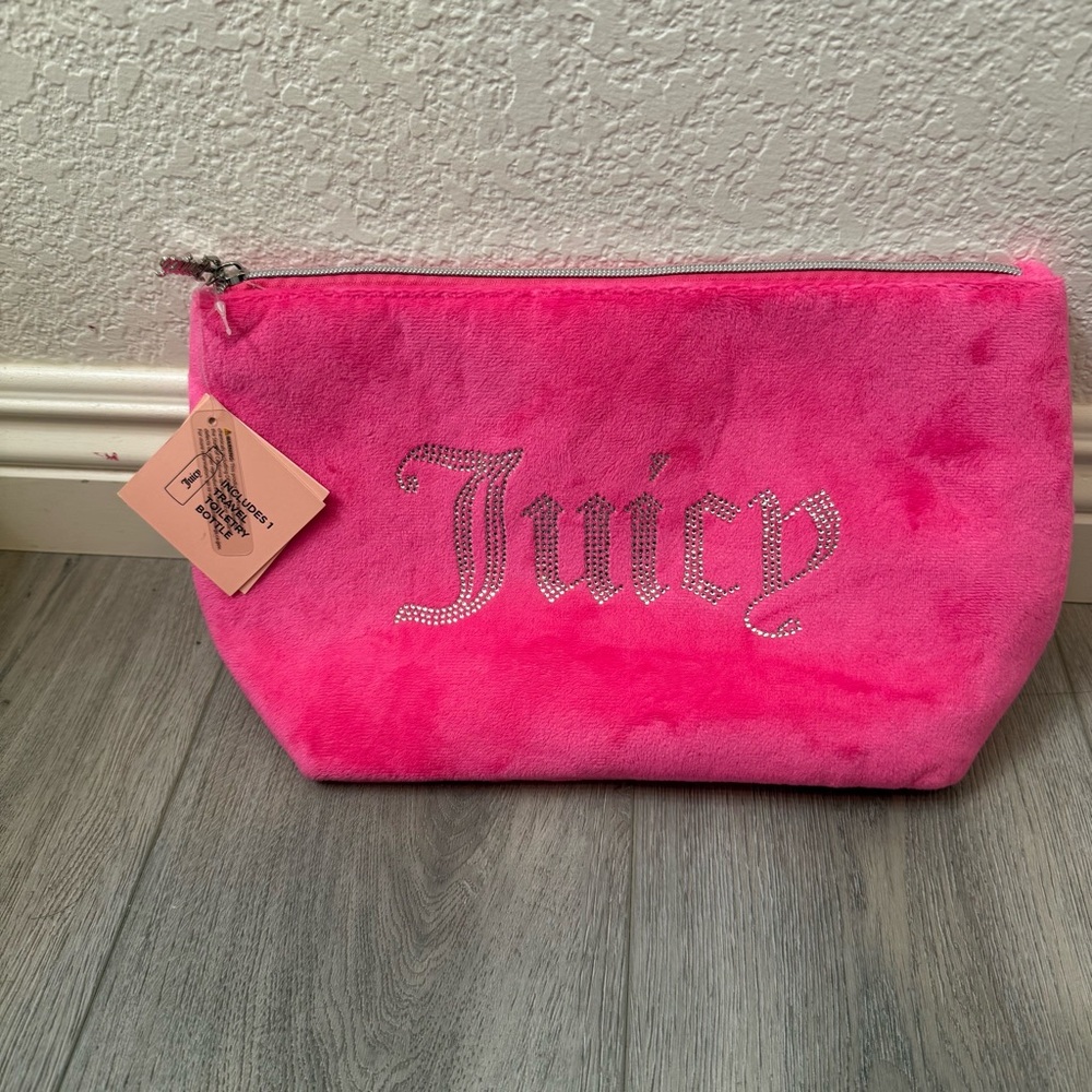 Juicy Couture Pink Bag, Juicy Couture Make Up Bag, Juicy Couture Travel Bag - Picture 4 of 10